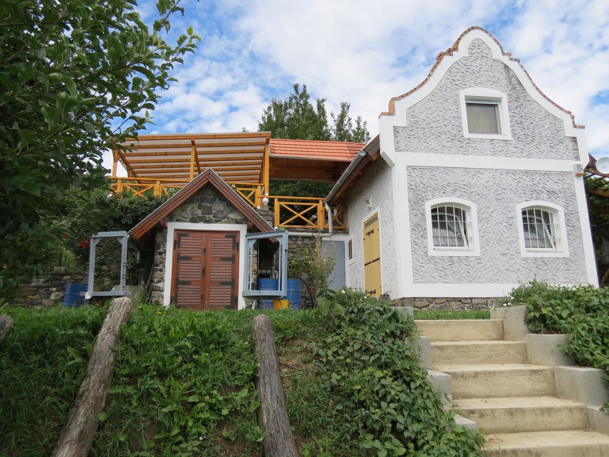 Vulcano Vendégház Kisapati Extérieur photo